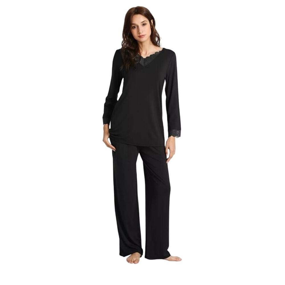 wiwi  bambo soft pajamas set for women long sleeve laced  V neck top with pants